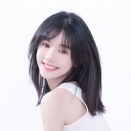 抖音明星八卦排行榜第24名刘念,新榜指数851.0000,新增作品数1,分享数1327,评论数3123,点赞数7.82w,新增粉丝数3.33w,累计粉丝数123.45w