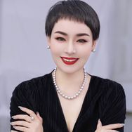 朵兰（美妆品牌总裁）