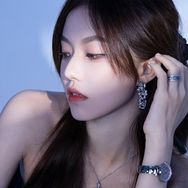 抖音剧情演绎排行榜第10名Caro赖赖_,新榜指数900.5000,新增作品数1,分享数8.8w,评论数1w,点赞数39.3w,新增粉丝数1.03w,累计粉丝数458.8w