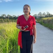 爱唱歌的彤彤