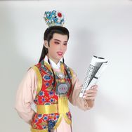 越剧鑫鑫
