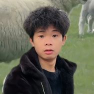 小艾海无语弟