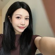 钩毛线的鱼女士