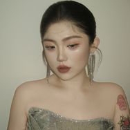 白菇菁儿