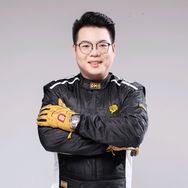 超哥超車