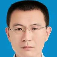 劳模大叔卖土鸡