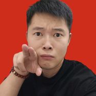 羊羔露两手