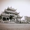 溪流探钓落尘