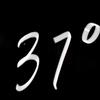 37°