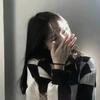德邻^+