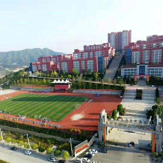 毕节梁才学校