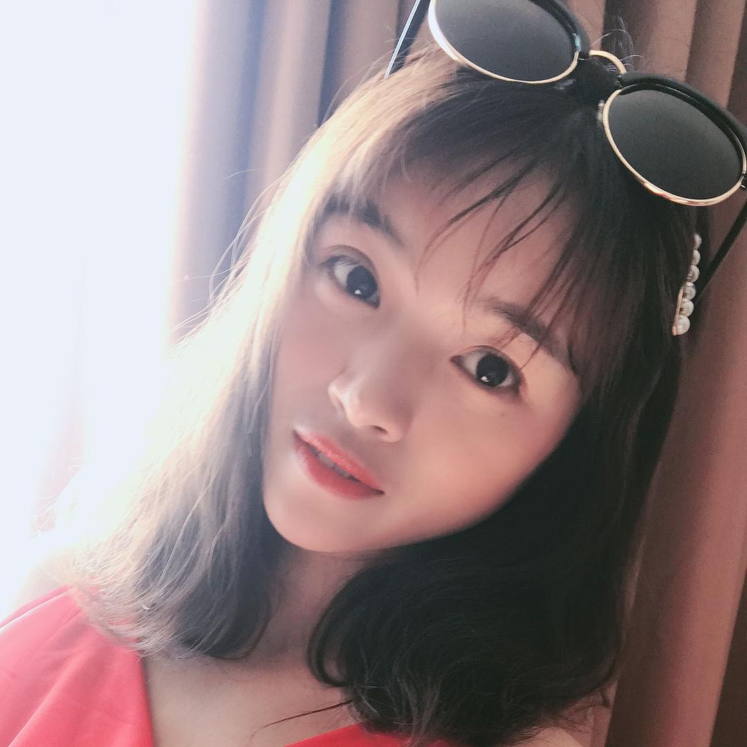 徐菲菲