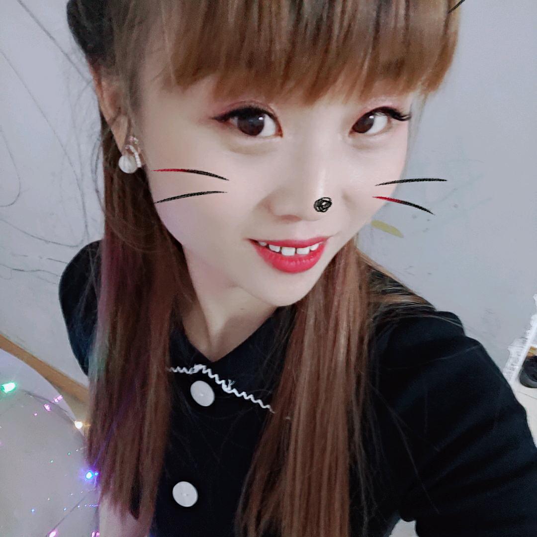 小霞霞