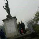 背对背如何拥抱