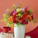 踩缝纫机养两娃的妈妈