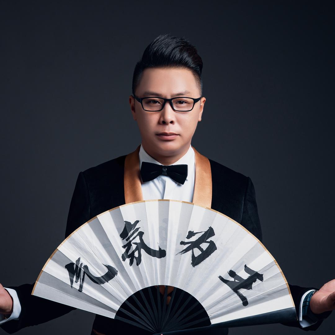 湛江婚礼主持人-郑威先生
