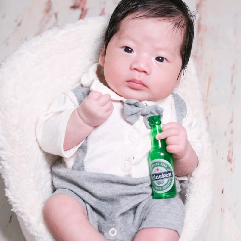羞涩的小妖