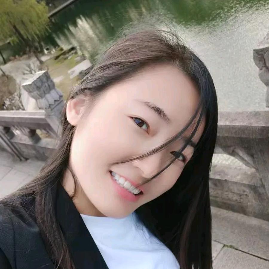 杨婧萱