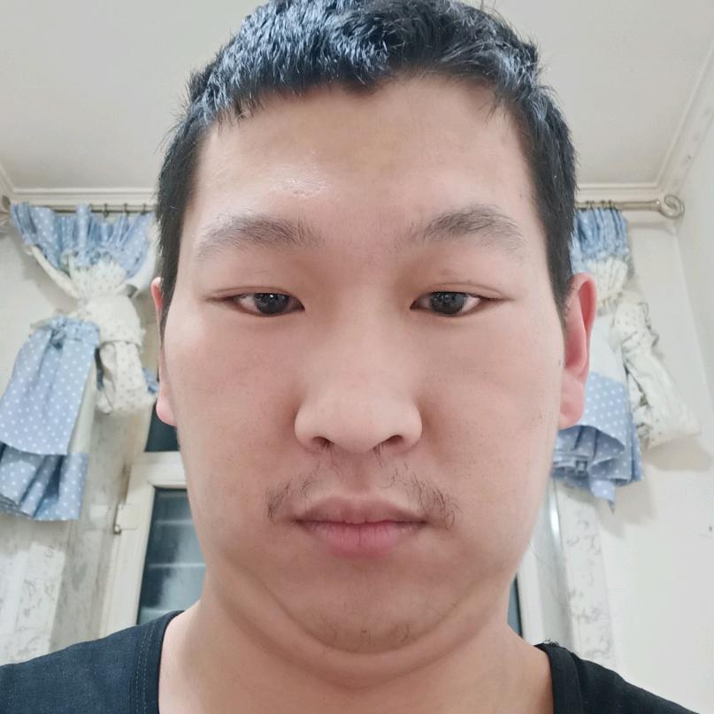 爱吃烤大鸡腿的余曦玥头像