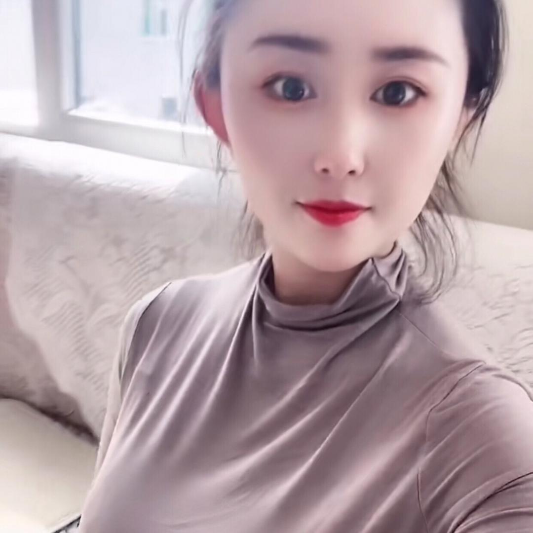 服务员佳佳