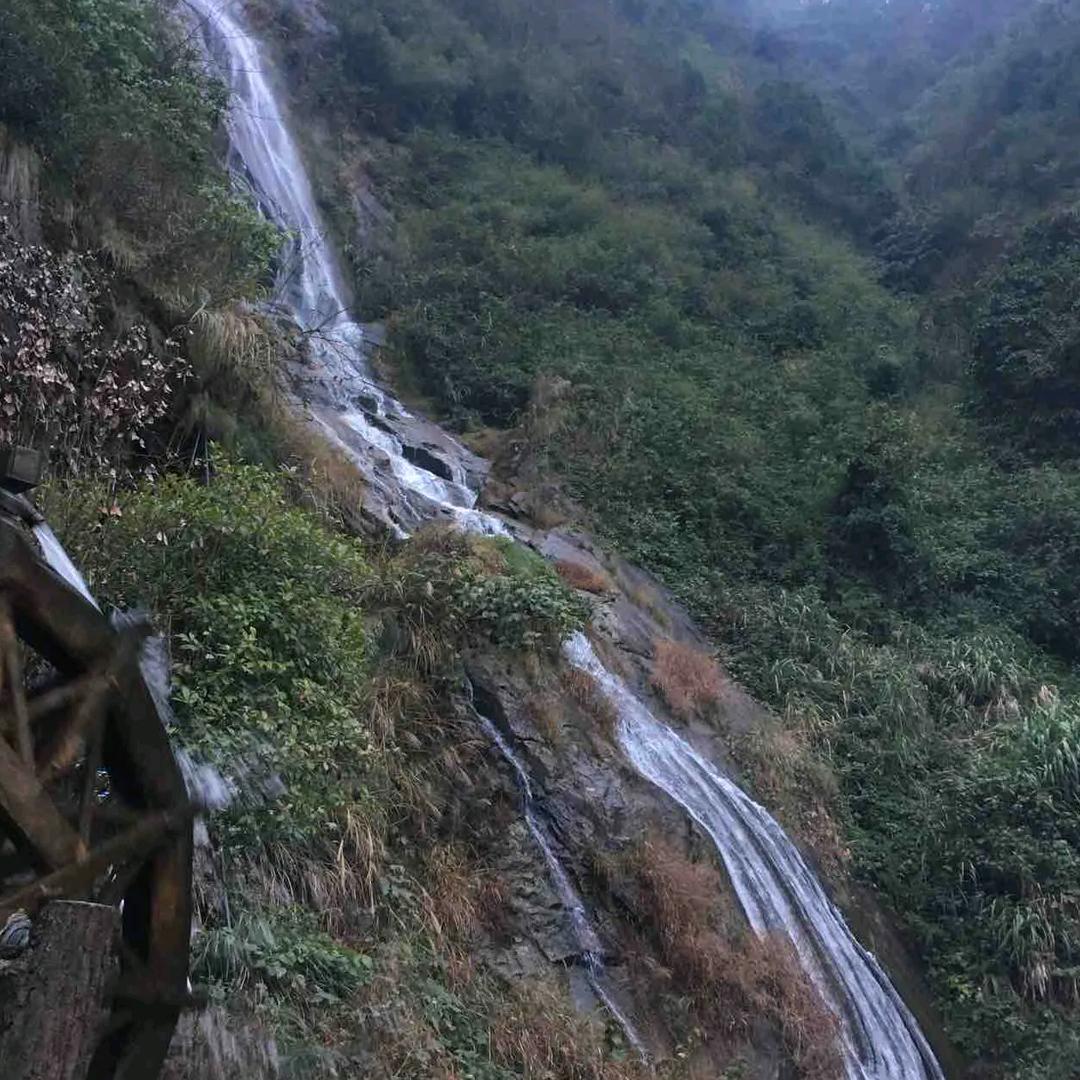 斌天宇