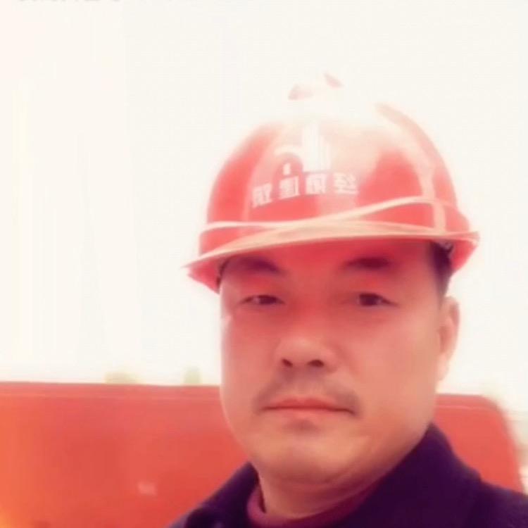 何先生