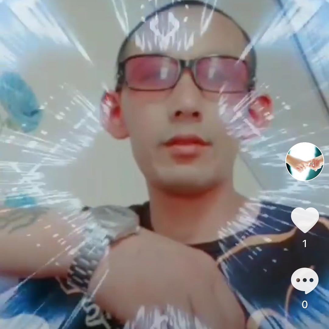 最爱你的人是我，永远爱妳！