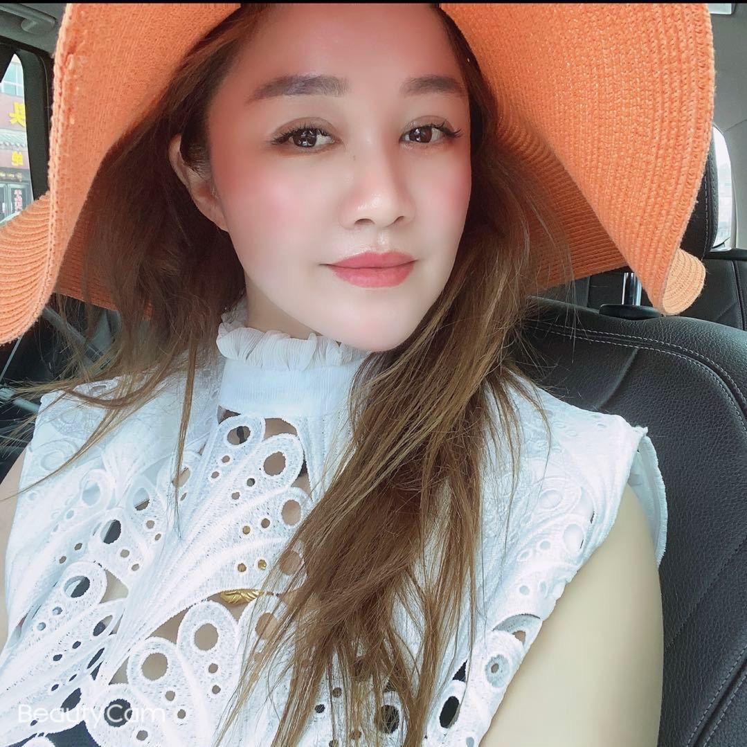 永城市东城区金博大公馆西门小姿女人皮草馆