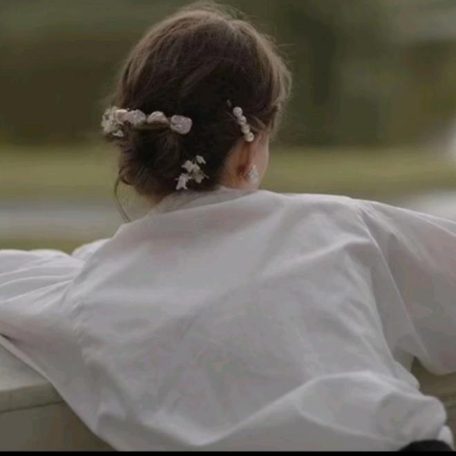 人̶间̶忽̶晚̶♡̶