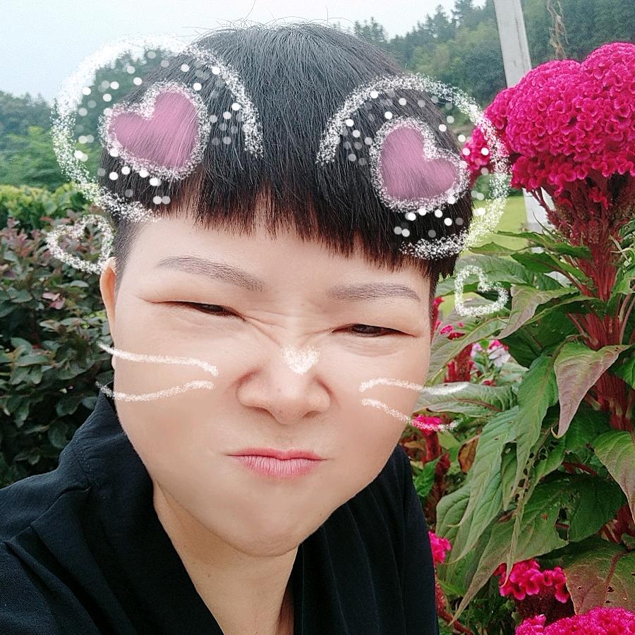 一笑而过　(^_^)，