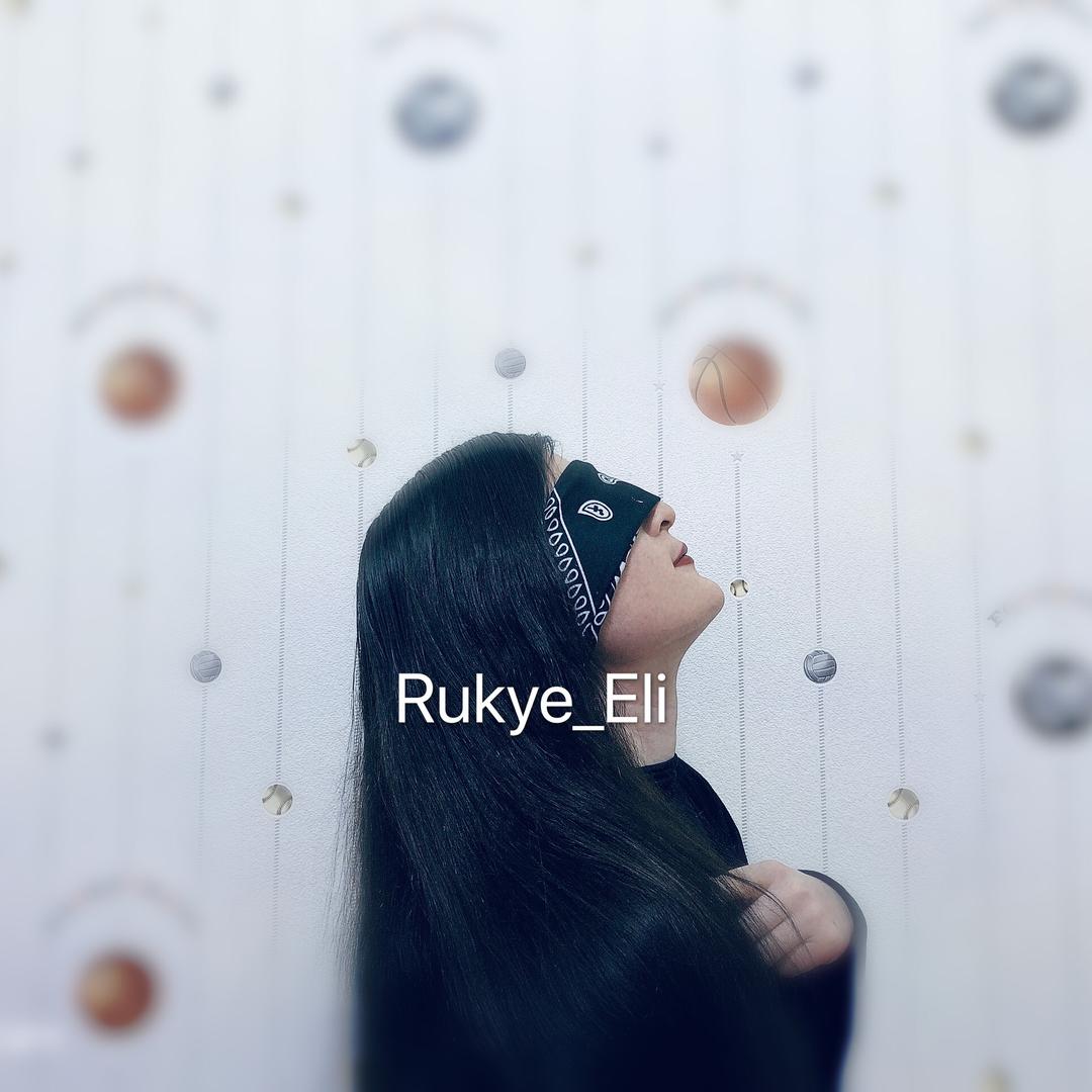 Rukiye-服装设计