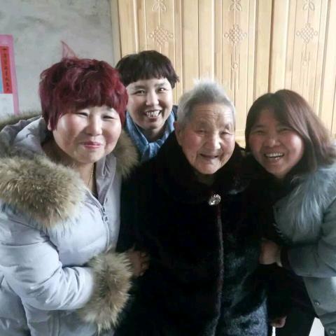 李佳佳头像