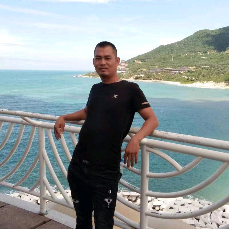 琼鑫车行陈胤琼