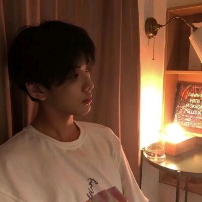 每天睡够八小时