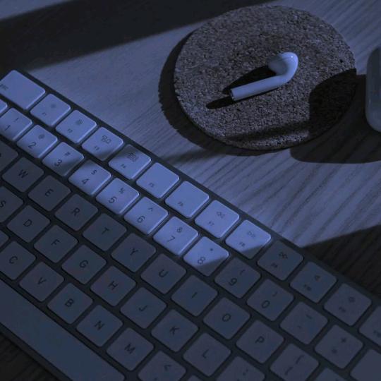 听歌嘛？