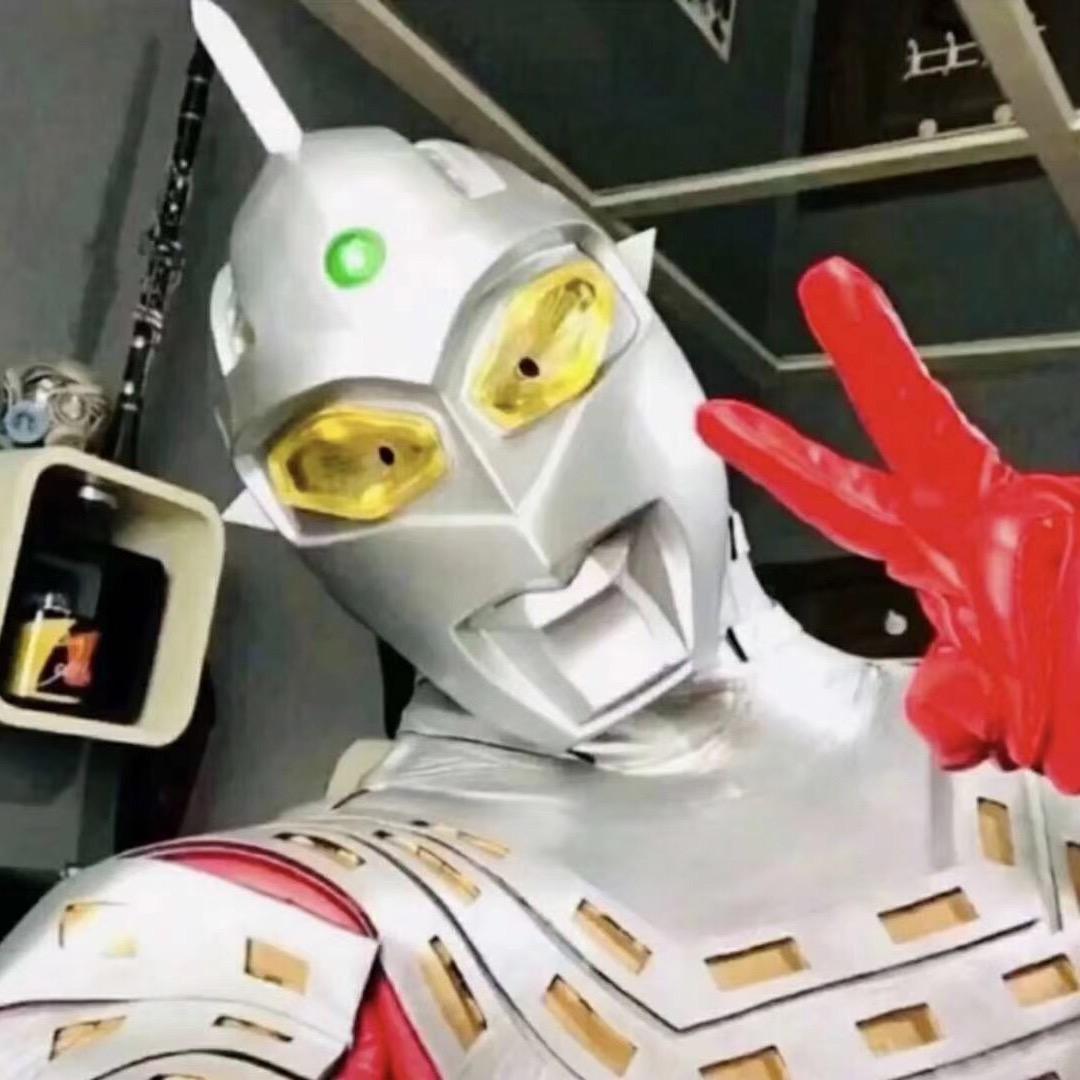 博欣.
