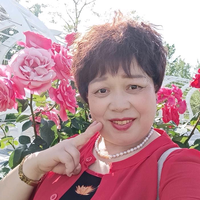 快乐姐（娱乐主播）