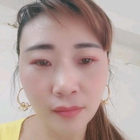 单🌹只🌹蝴🍓蝶。 谢