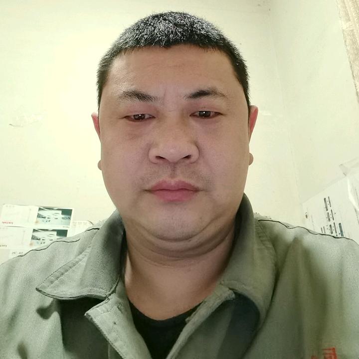 六个孩子的爸