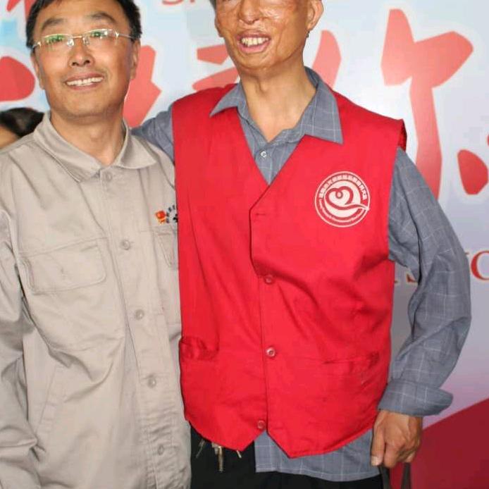 大爱无疆吕光齐