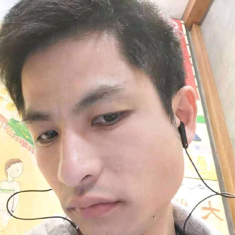 成威头像