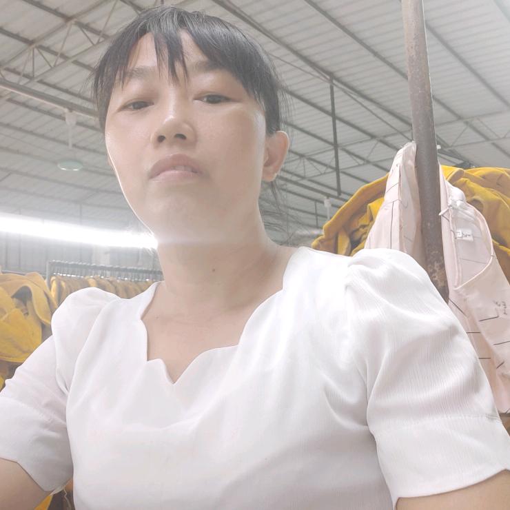 梁拉妹（晚9：15）