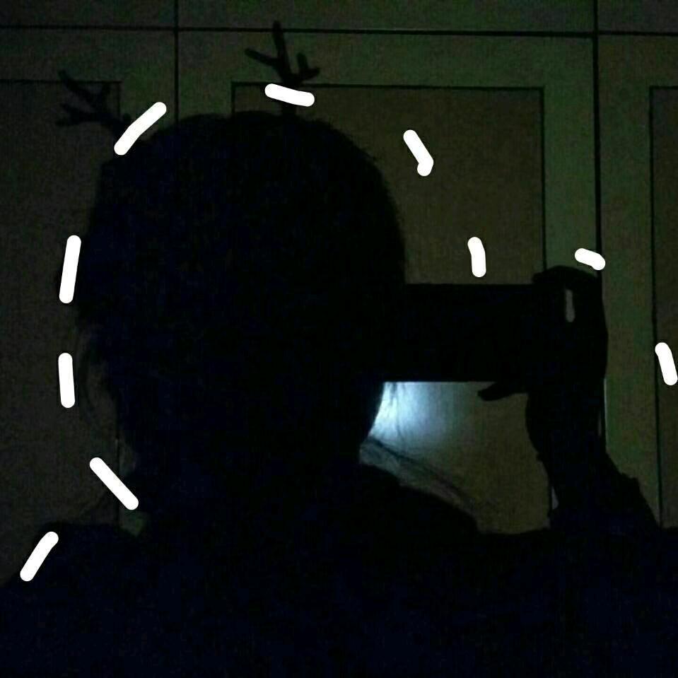 冷千瑜Ꮤ