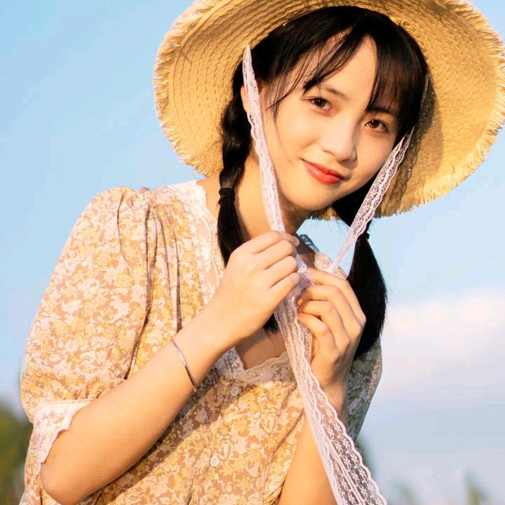 TRAN 氏兰