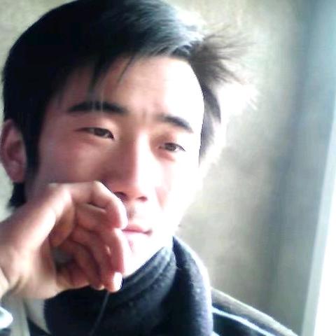 袁明明
