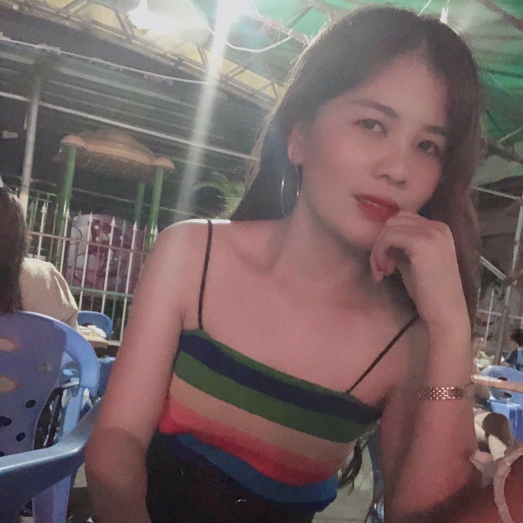 卖蛋糕🎂鲜🌹的灰姑娘