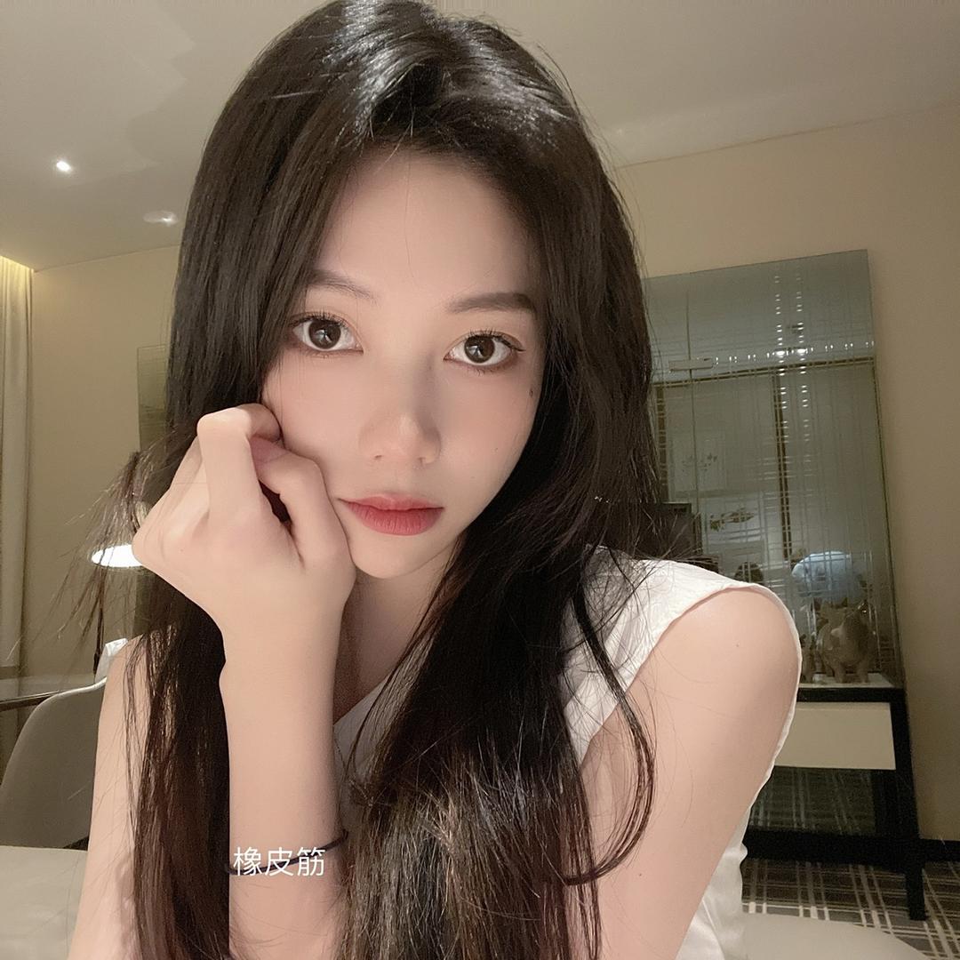 Chami嗏米服装穿搭@抖音