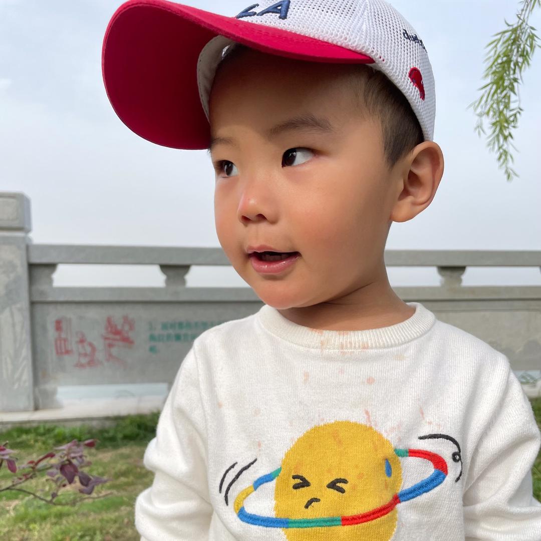 骏骏是个小帅哥