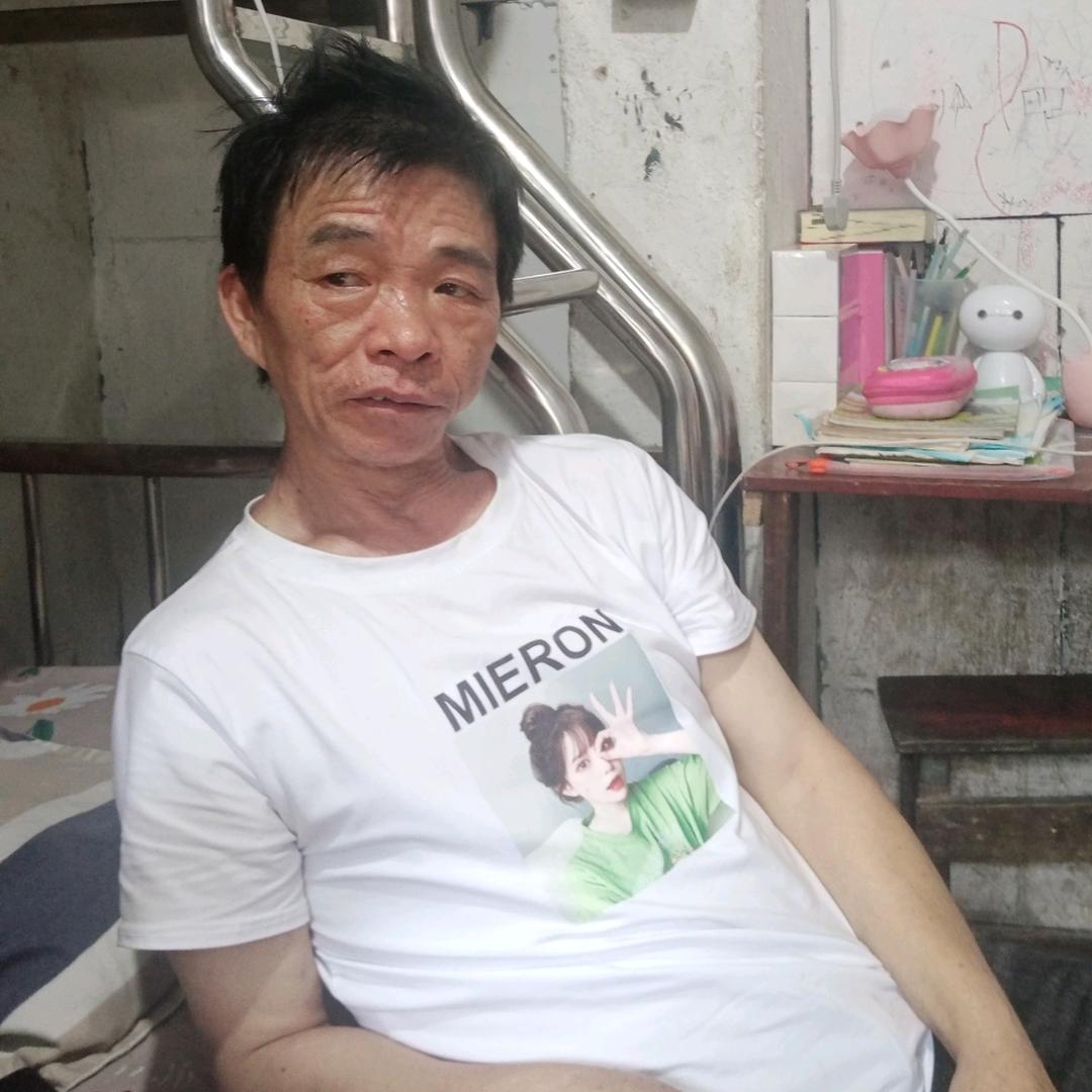罗显刚