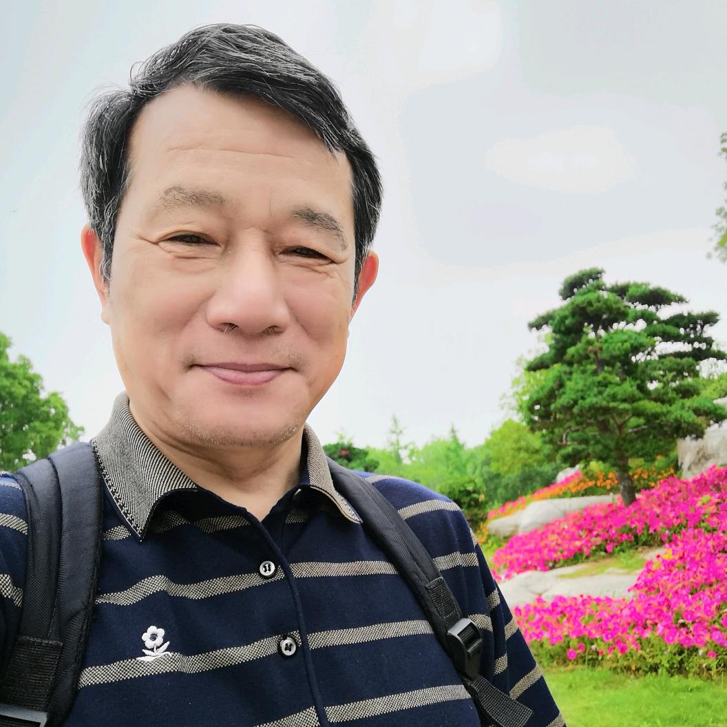 陷入豪门迷局的老爷爷头像